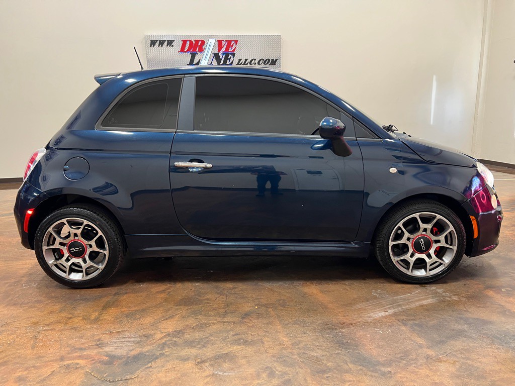 2013 FIAT 500 Image 10