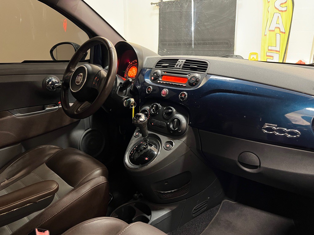 2013 FIAT 500 Image 14
