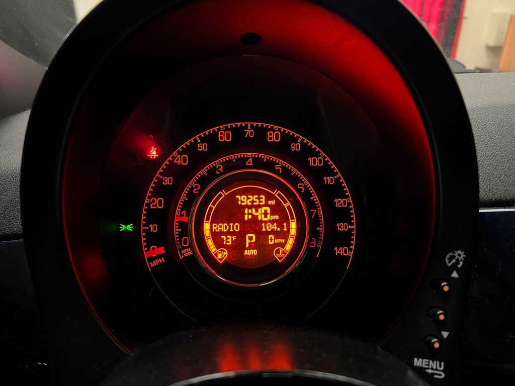 2013 FIAT 500 Image 15