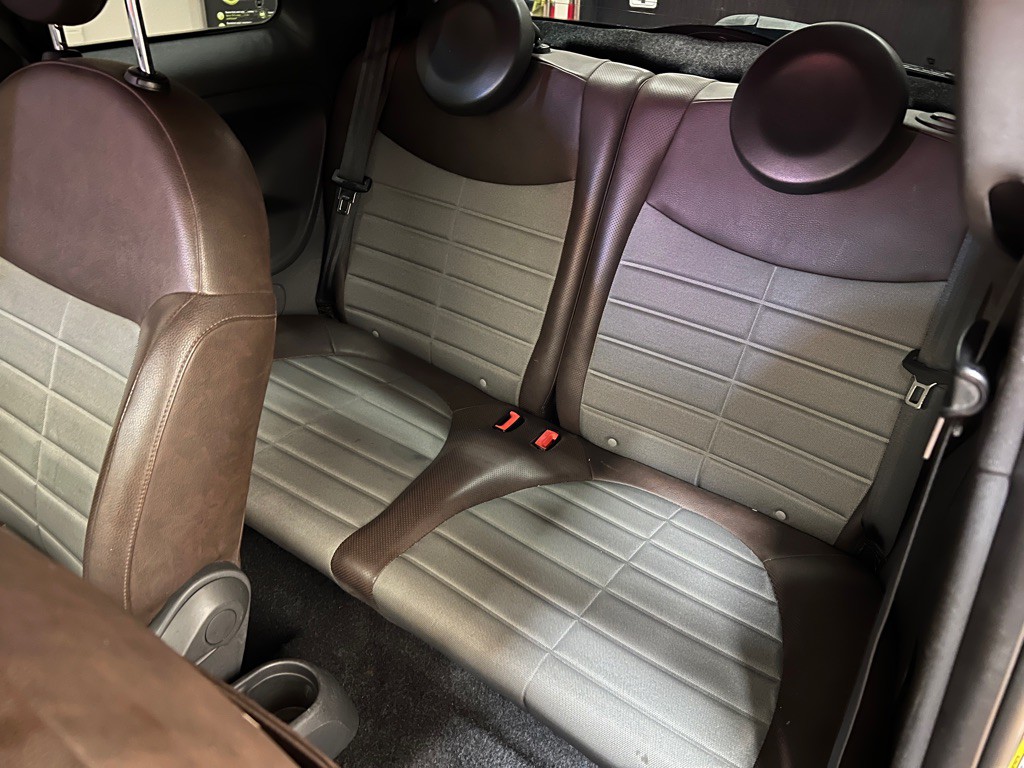 2013 FIAT 500 Image 26