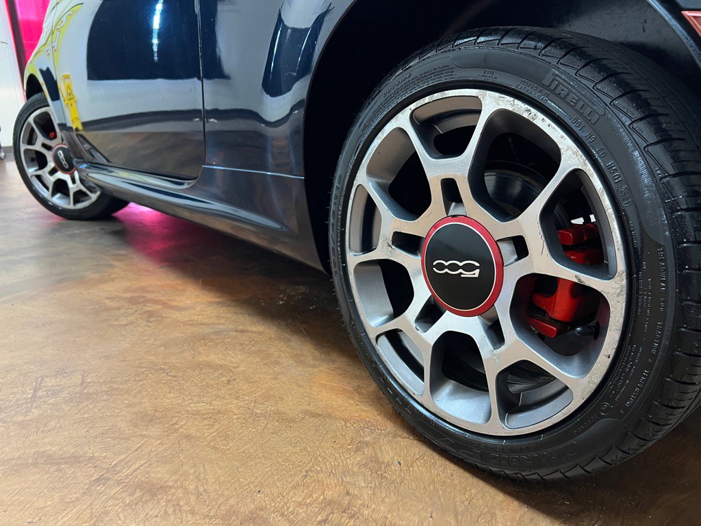 2013 FIAT 500 Image 34
