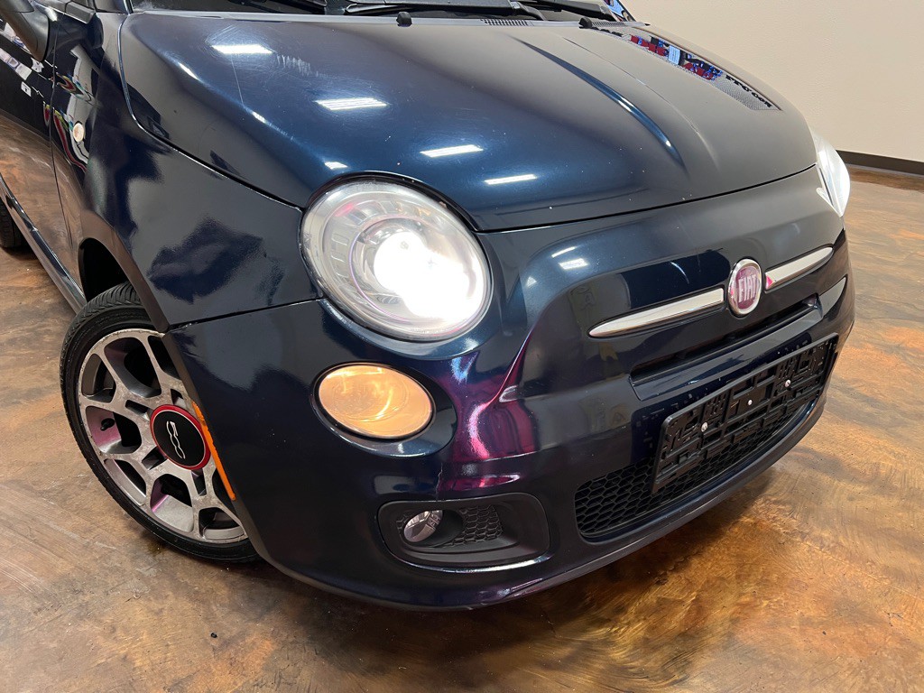 2013 FIAT 500 Image 35