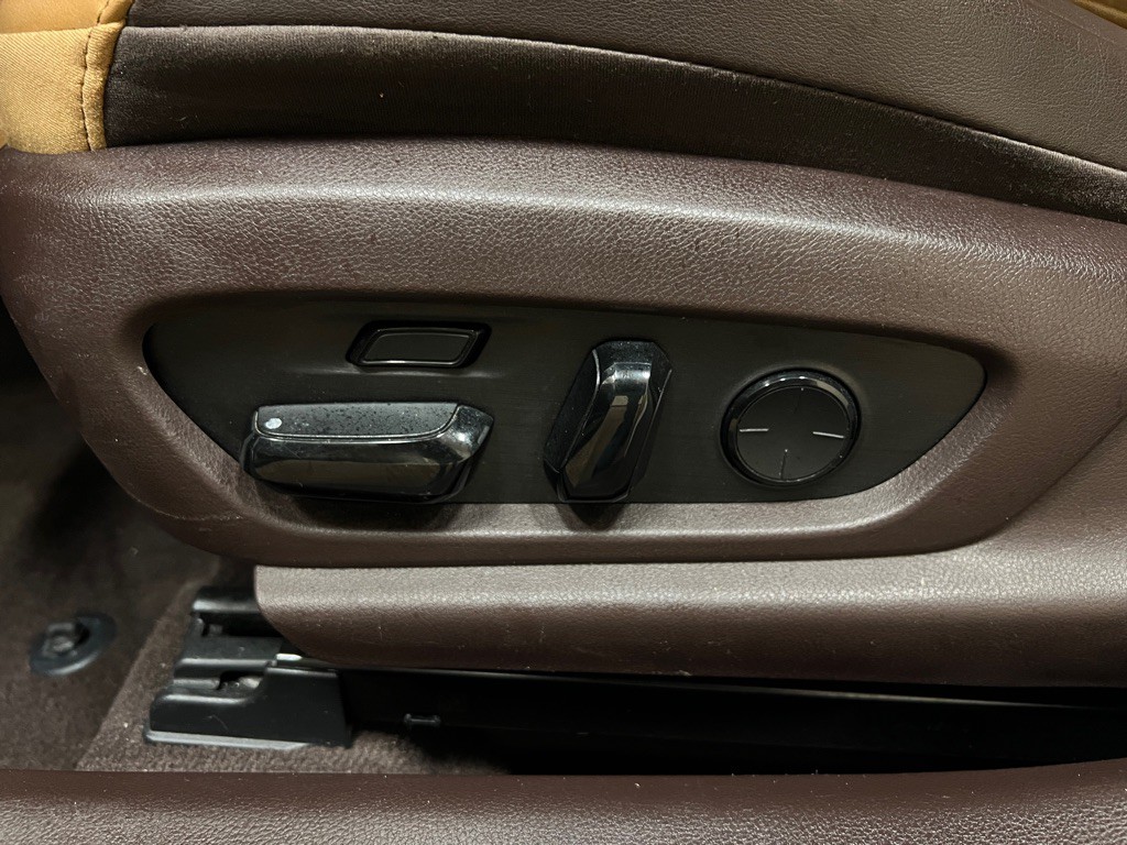 2019 Lexus ES Image 27