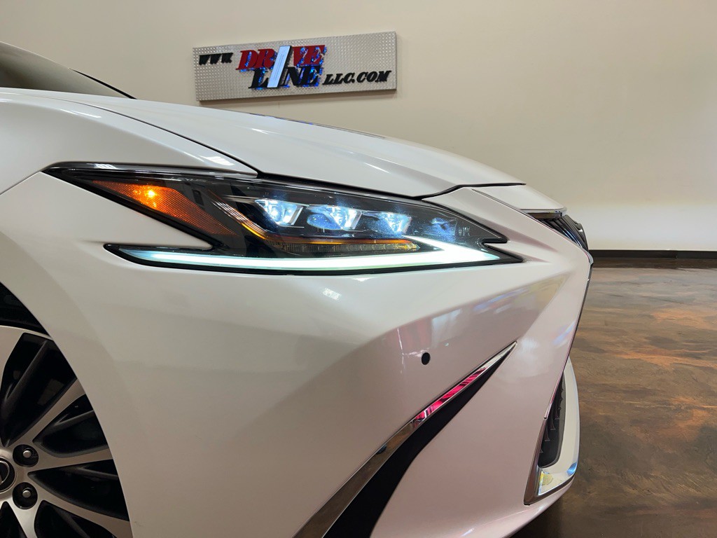 2019 Lexus ES Image 43