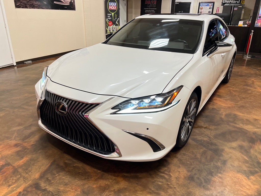 2019 Lexus ES Image 45