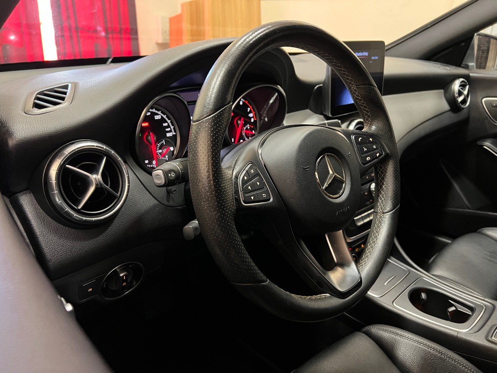 2018 Mercedes-Benz CLA-Class Image 13