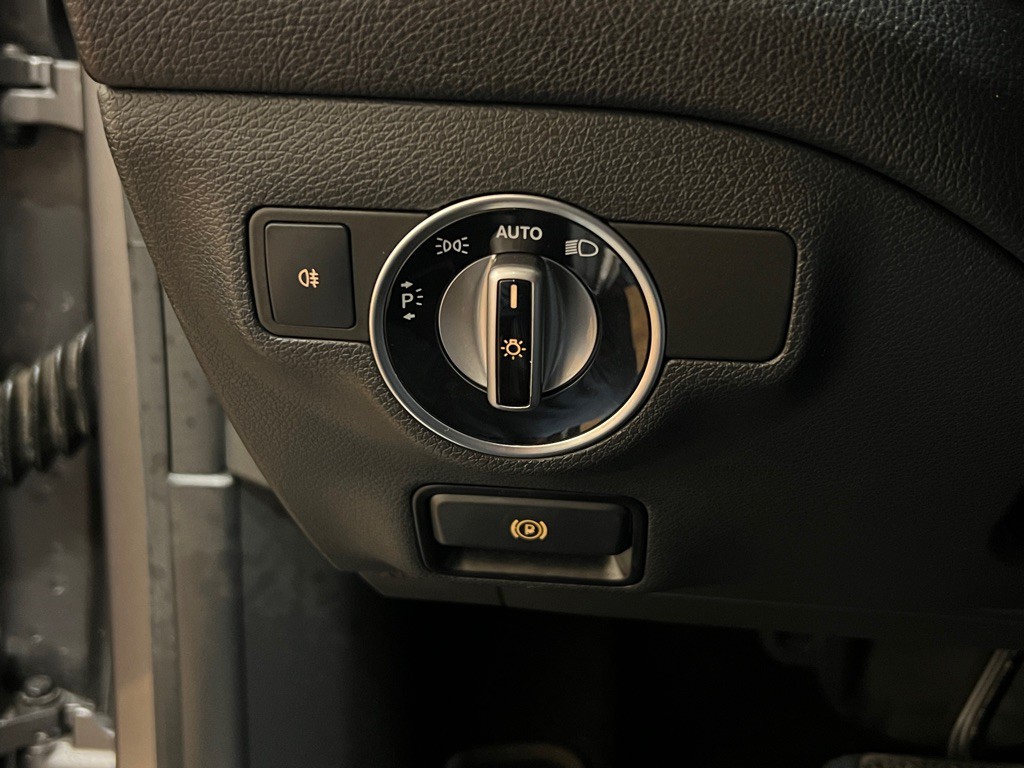 2018 Mercedes-Benz CLA-Class Image 22