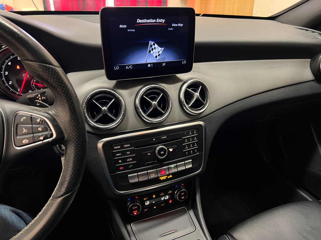 2018 Mercedes-Benz CLA-Class Image 23