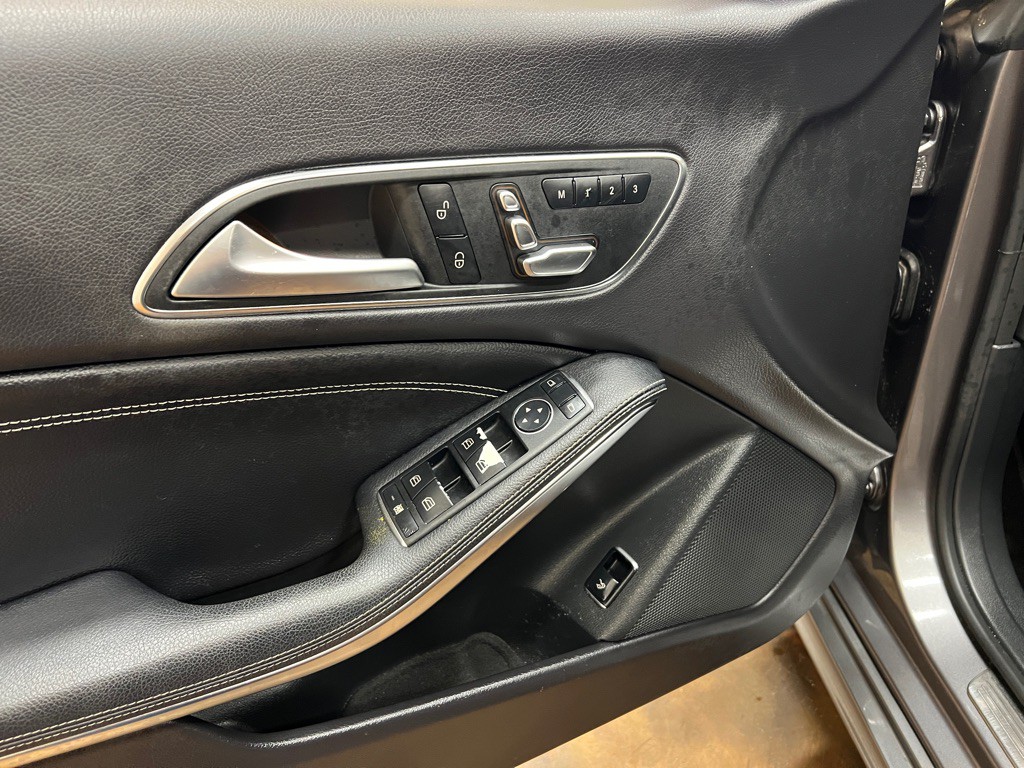 2018 Mercedes-Benz CLA-Class Image 27