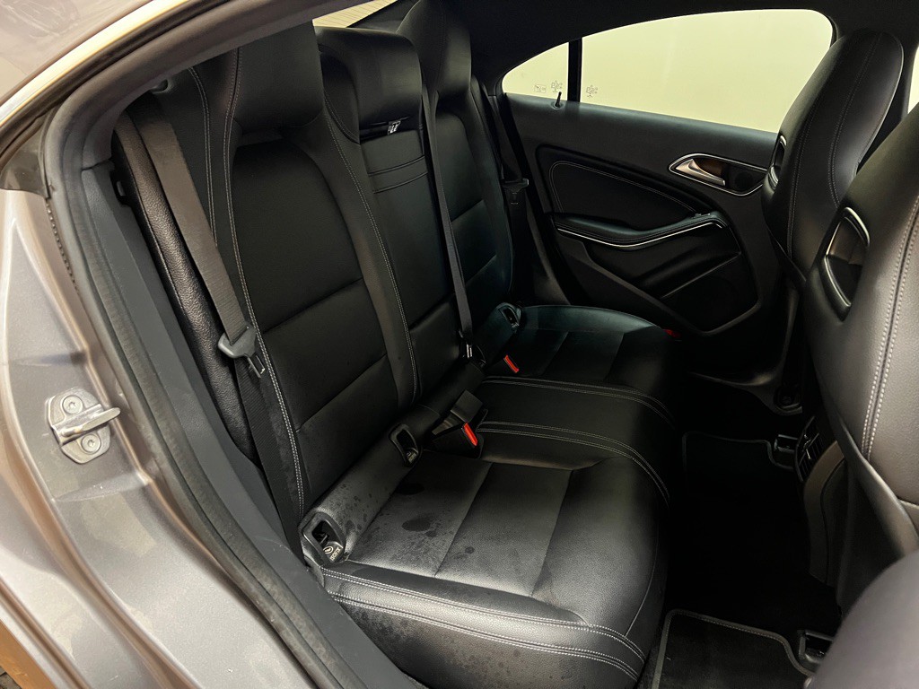 2018 Mercedes-Benz CLA-Class Image 31