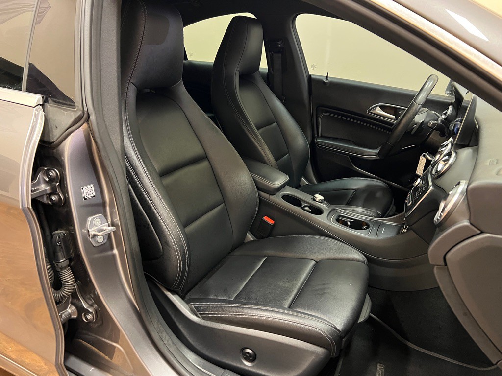 2018 Mercedes-Benz CLA-Class Image 33