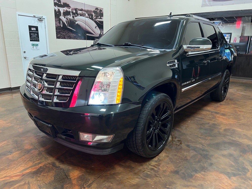 2013 Cadillac Escalade Image 5