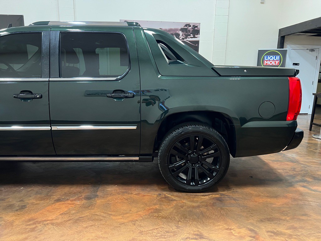 2013 Cadillac Escalade Image 7