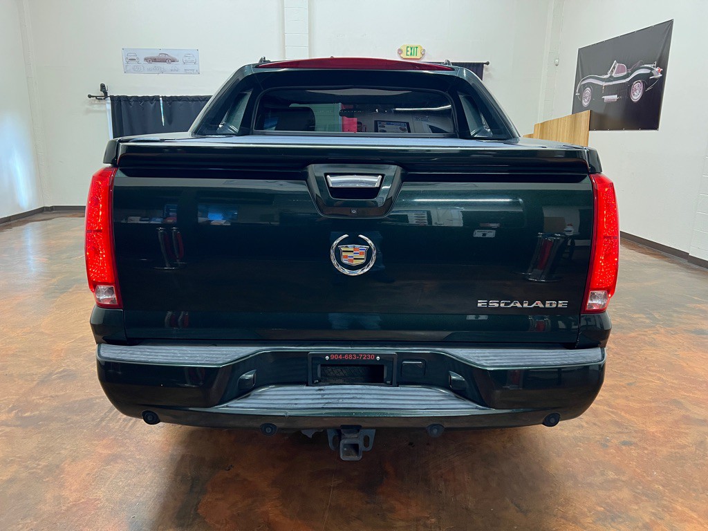 2013 Cadillac Escalade Image 9