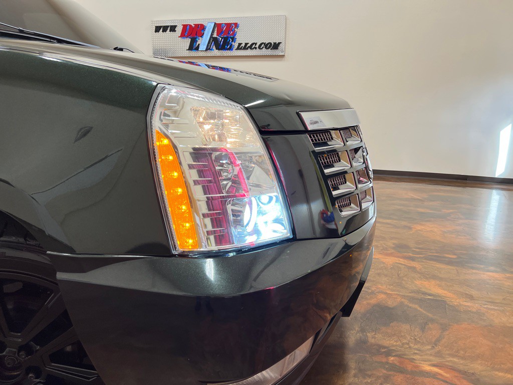 2013 Cadillac Escalade Image 44
