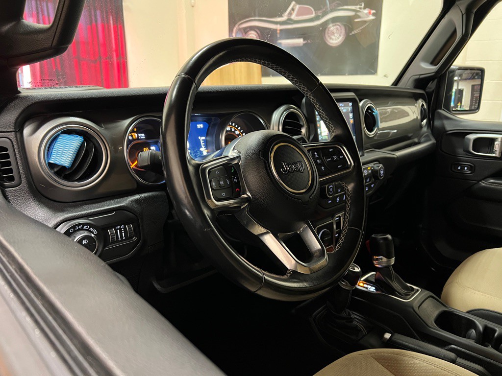 2020 Jeep Gladiator Image 15
