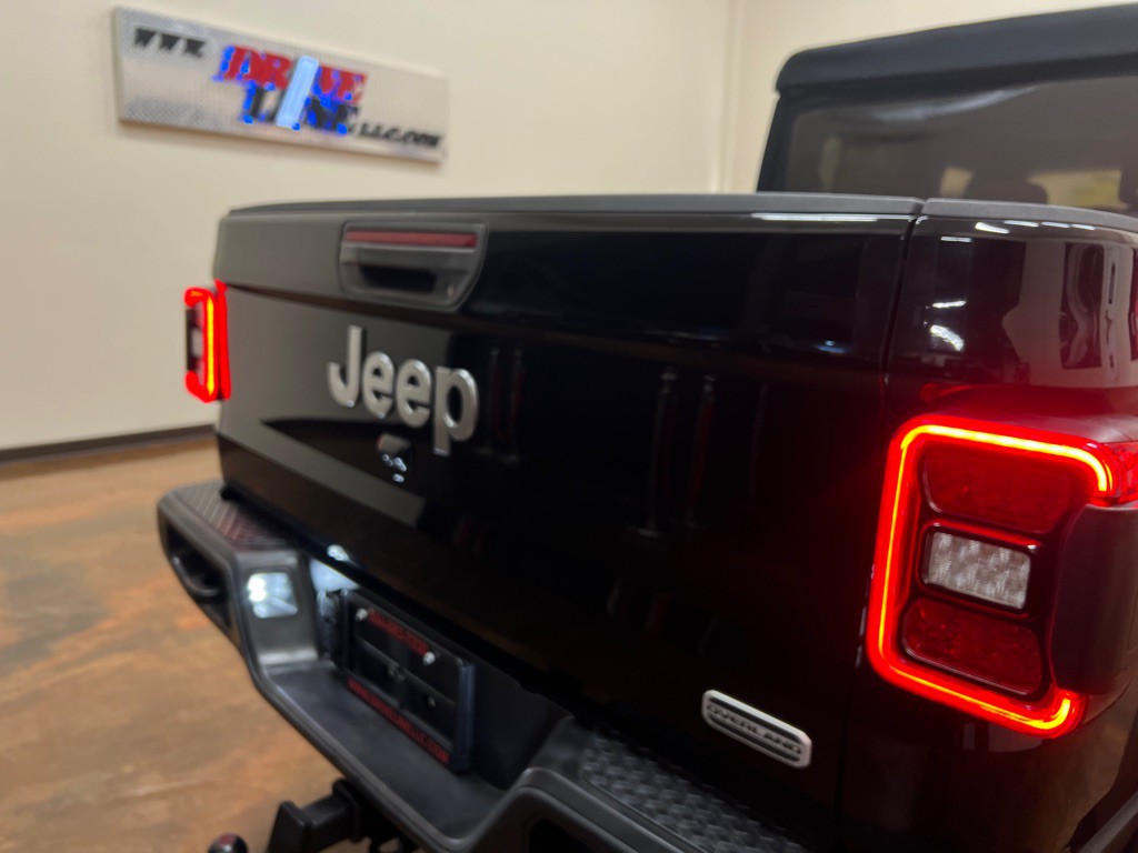 2020 Jeep Gladiator Image 46