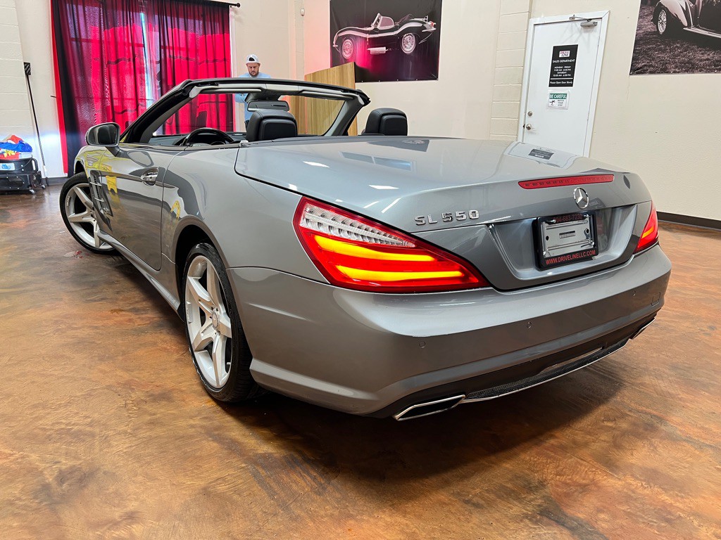 2013 Mercedes-Benz SL-Class Image 2