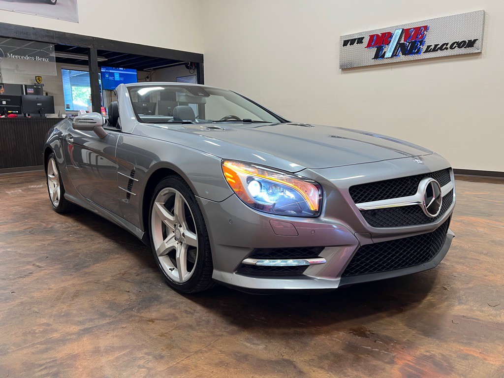 2013 Mercedes-Benz SL-Class Image 3