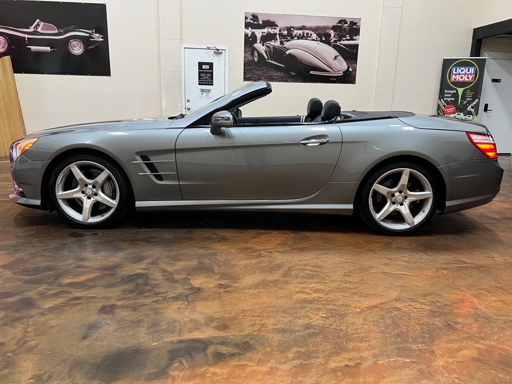 2013 Mercedes-Benz SL-Class Image 6