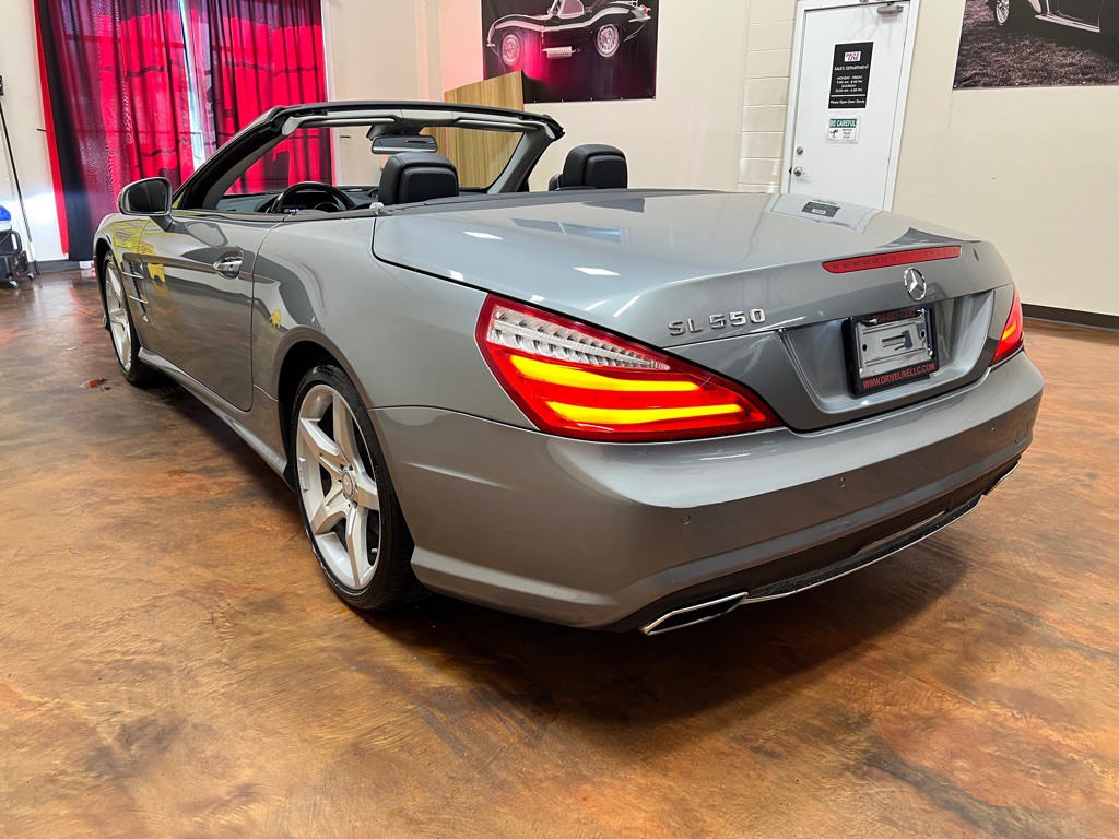 2013 Mercedes-Benz SL-Class Image 7