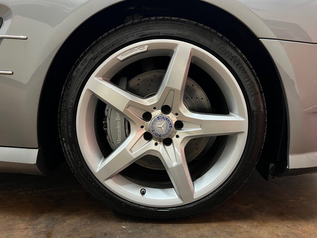 2013 Mercedes-Benz SL-Class Image 11