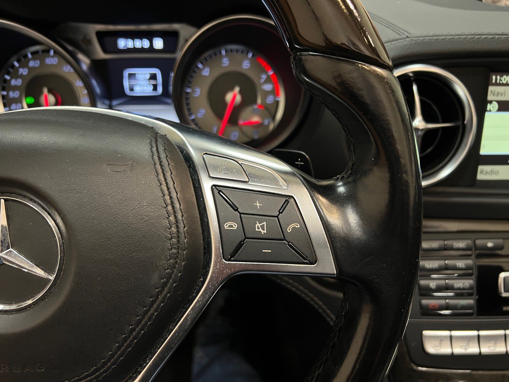 2013 Mercedes-Benz SL-Class Image 27