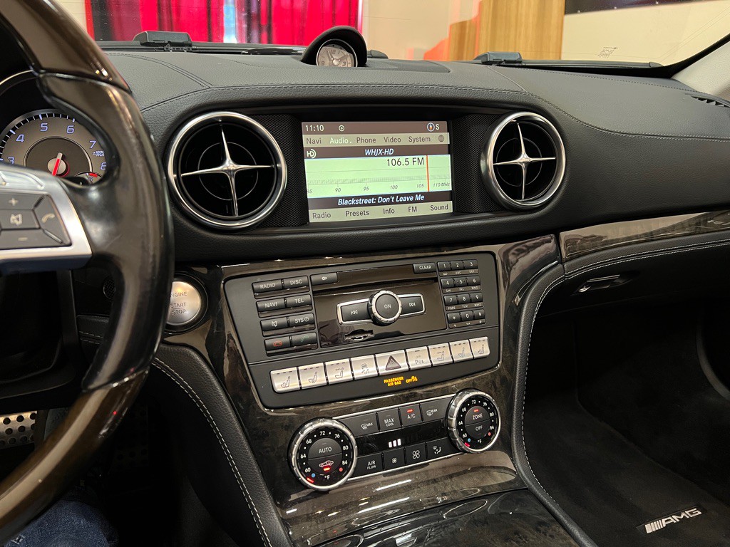 2013 Mercedes-Benz SL-Class Image 31