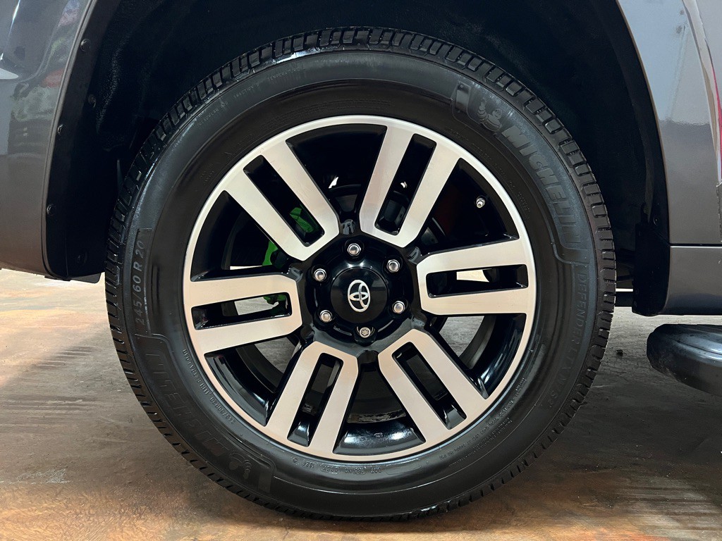 2014 Toyota 4Runner Image 12