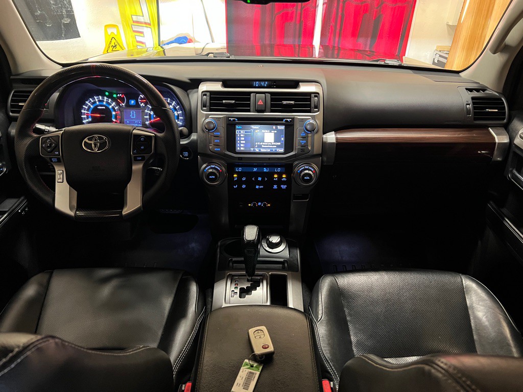 2014 Toyota 4Runner Image 14