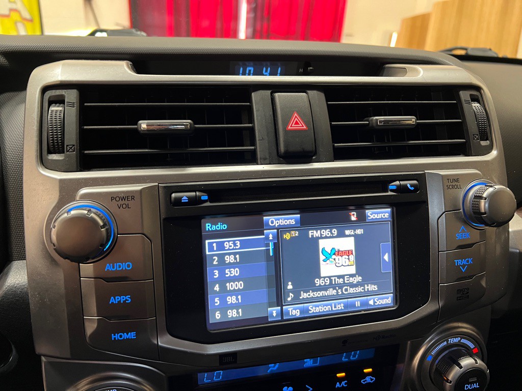2014 Toyota 4Runner Image 23