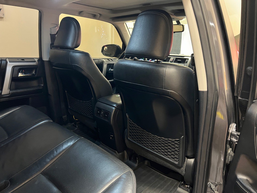 2014 Toyota 4Runner Image 34