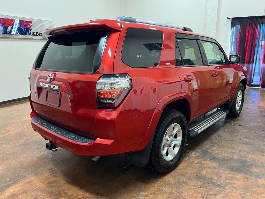 2022 Toyota 4Runner Image 9