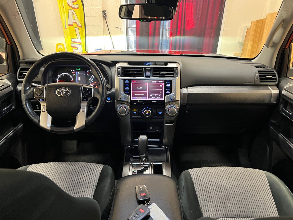 2022 Toyota 4Runner Image 14