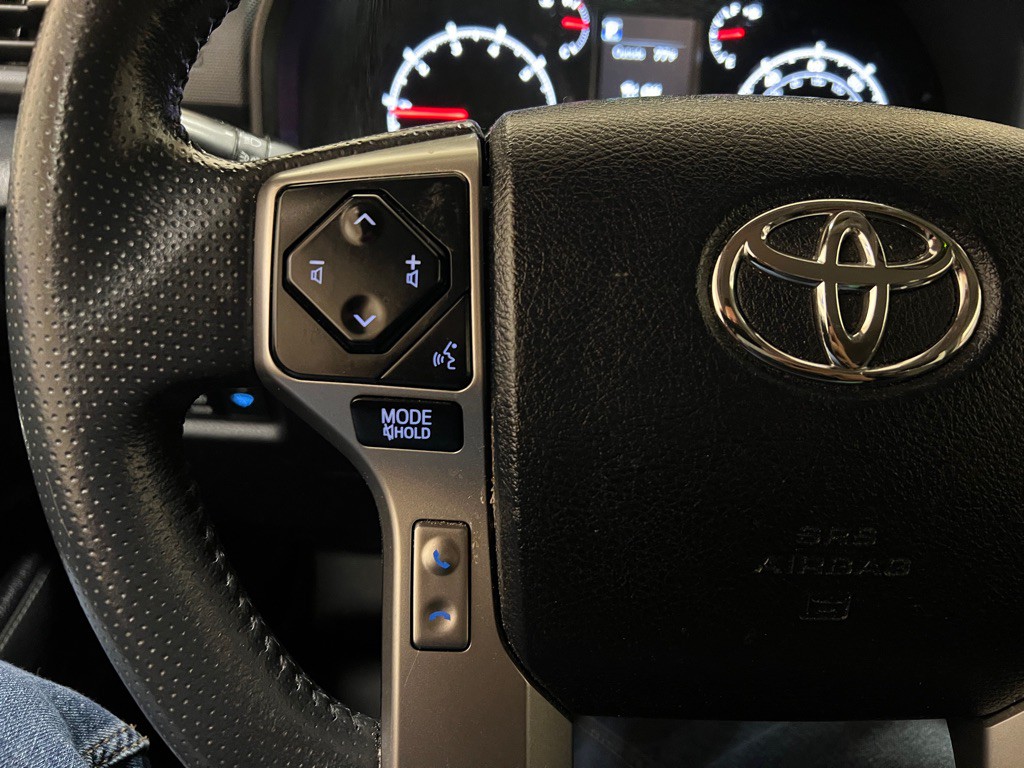 2022 Toyota 4Runner Image 17