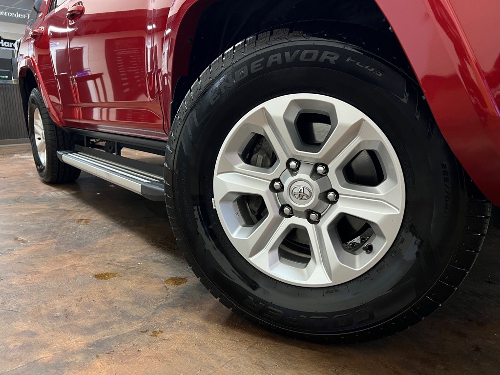 2022 Toyota 4Runner Image 42