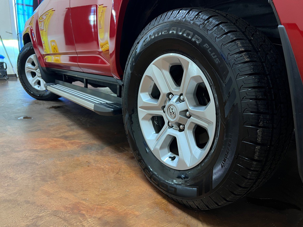 2022 Toyota 4Runner Image 43