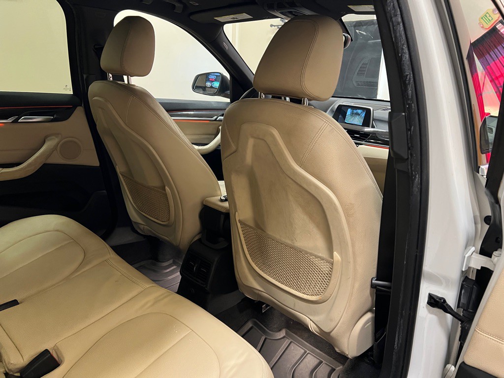 2018 BMW X1 Image 35