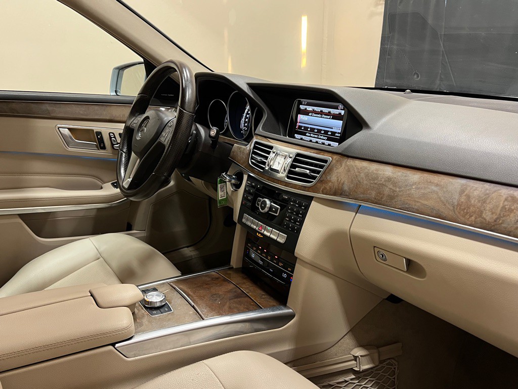 2014 Mercedes-Benz E-Class Image 15