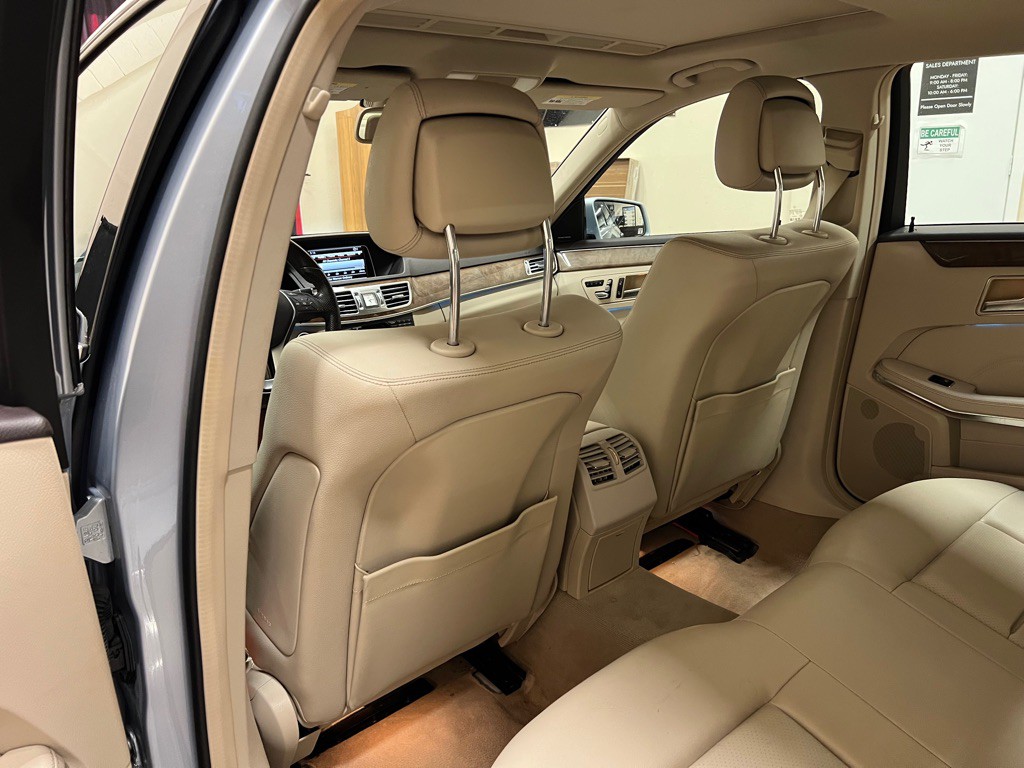 2014 Mercedes-Benz E-Class Image 27