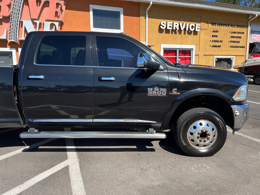 2018 RAM 3500 Image 12