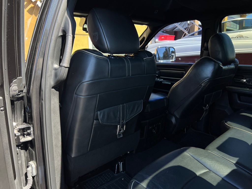 2018 RAM 3500 Image 34