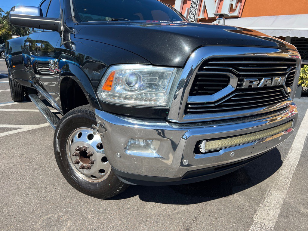 2018 RAM 3500 Image 40