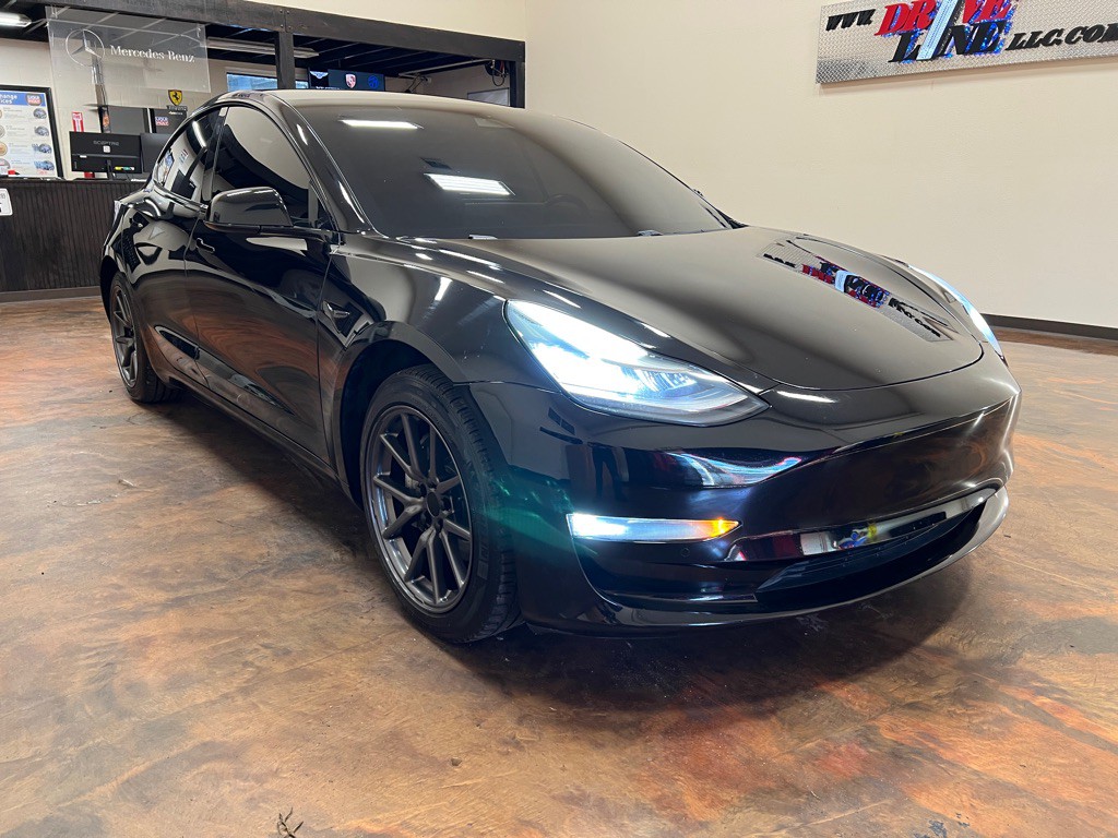 2019 Tesla Model 3 Image 3