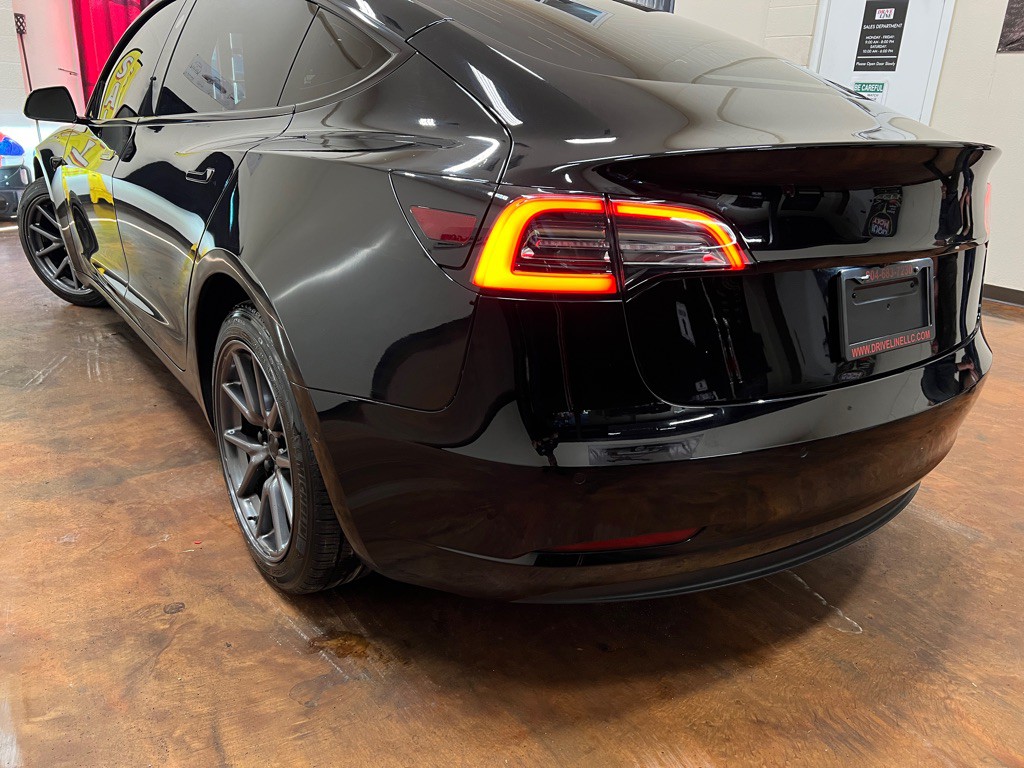 2019 Tesla Model 3 Image 34