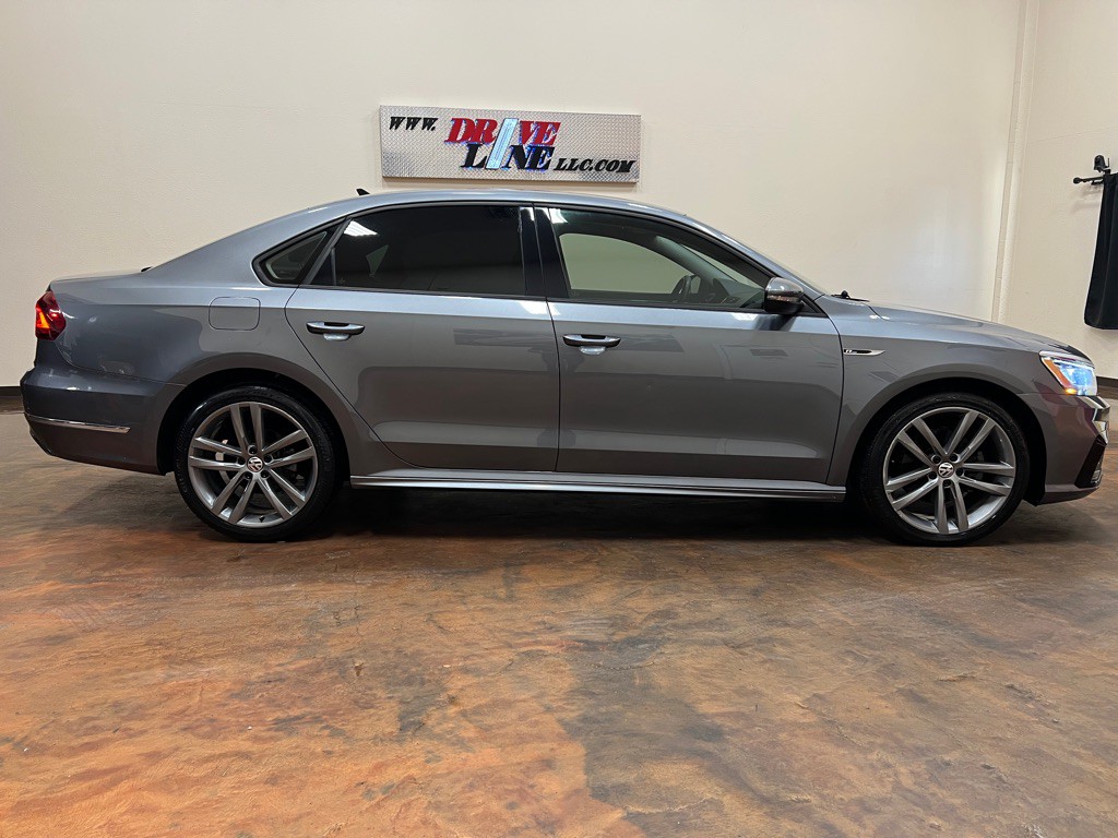 2018 Volkswagen Passat Image 10