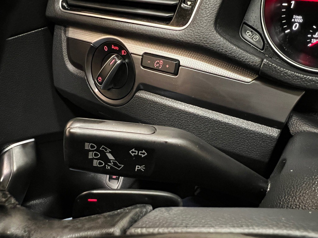 2018 Volkswagen Passat Image 20