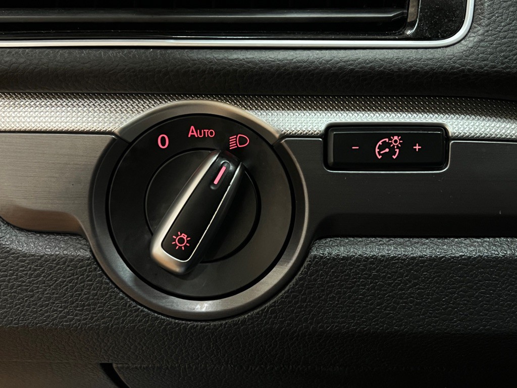 2018 Volkswagen Passat Image 22