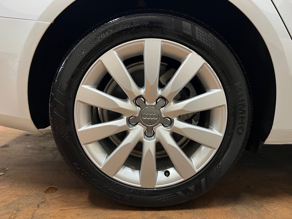 2013 Audi A4 Image 12