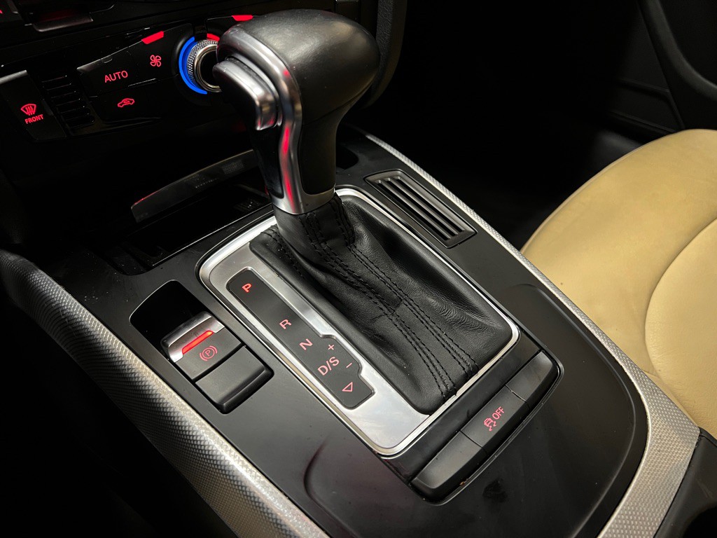 2013 Audi A4 Image 26